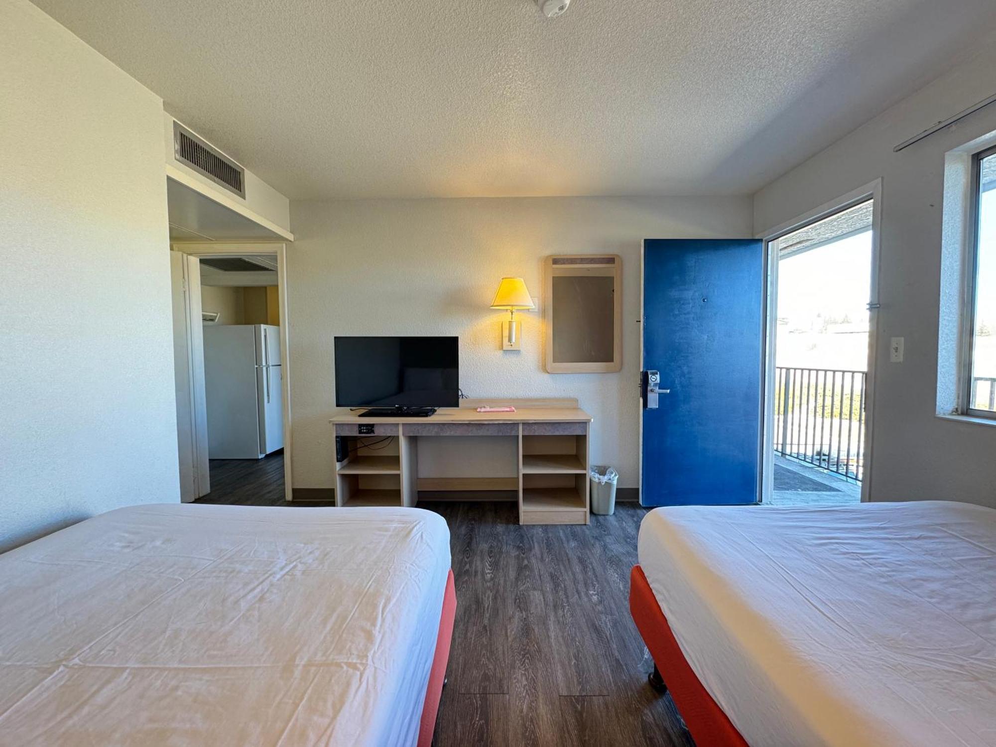 Hotel 6 Wy